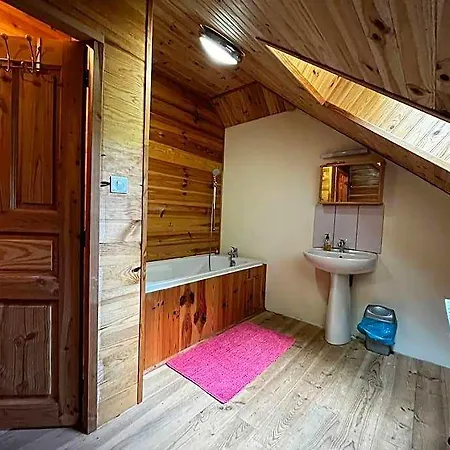 A La Ferme Au Coeur De L'auvergne Hotel 4*
